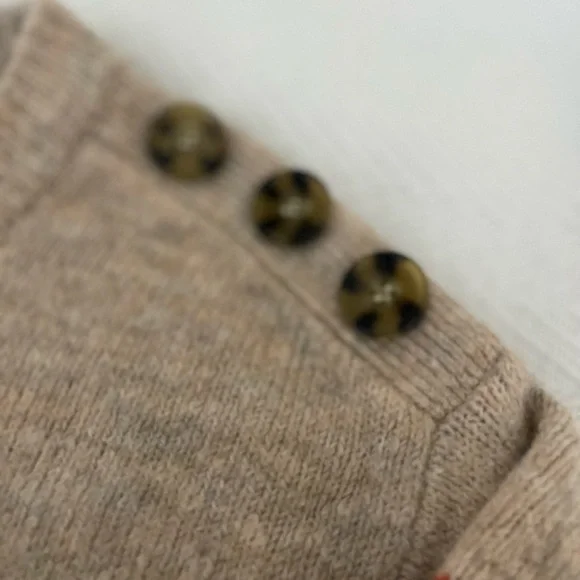 Super light and soft Market and Spruce sweater size M - Picture 3 of 3